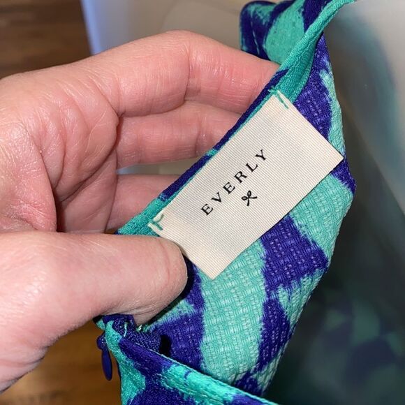 Everly Blue Green Geometric Diamond Sleeveless Dress Medium EUC - Picture 9 of 9